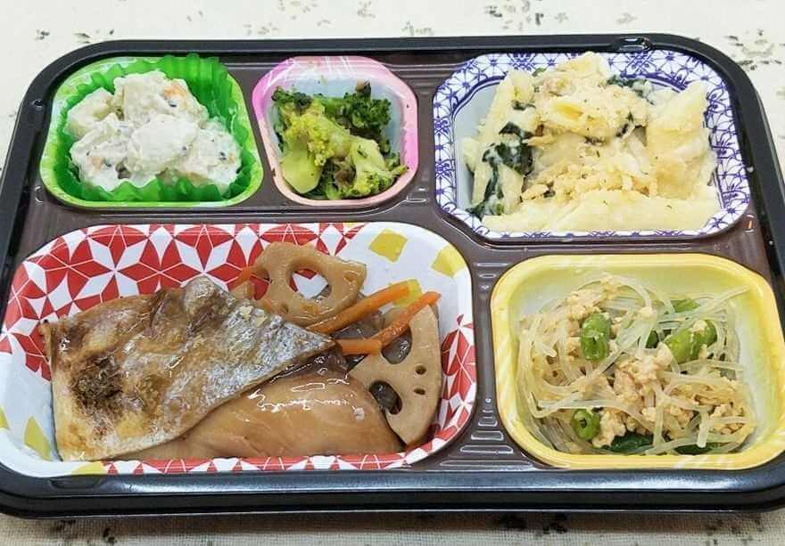 高齢者向け宅配弁当人気ランキング・1位ワタミの宅食(1)