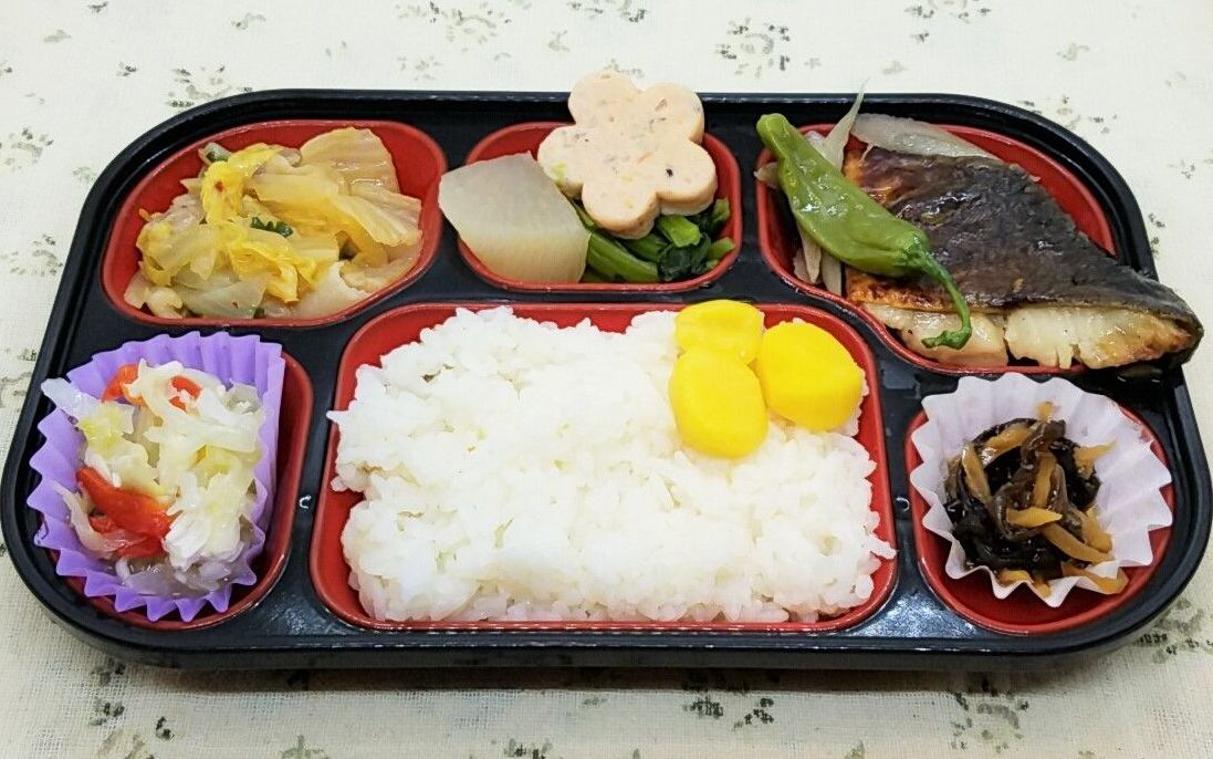 東都生協の夕食宅配を注文しました お弁当コース おかずコース 国産応援ご膳コース こせたん宅配弁当