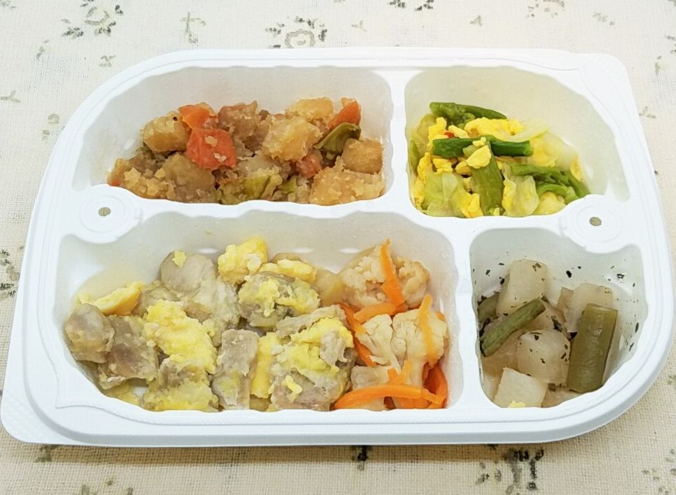 ウエルネスダイニング「厳選栄養バランス気配り宅配食」鶏肉のピカタ弁当