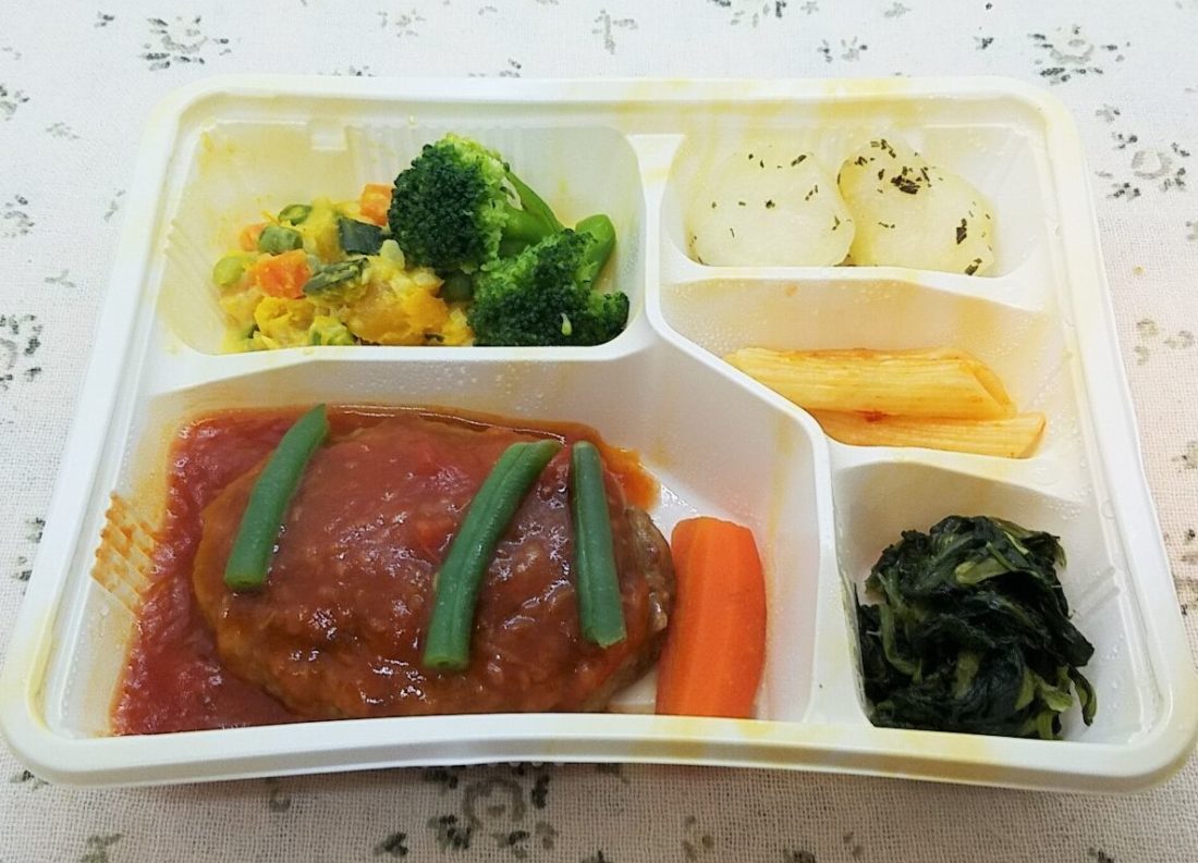 ニチレイの気くばり御膳 トマトソースハンバーグセット をいただきました こせたん宅配弁当