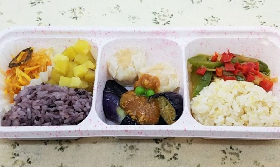 美味しい宅配弁当5選・ニチレイ・ウーディッシュ「麻婆ナスとえびシューマイ」