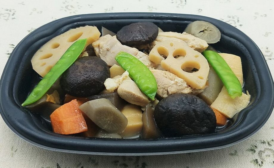 食卓便 逸品おかず だしをきかせじっくり炊き上げた筑前煮 を食べました こせたん宅配弁当