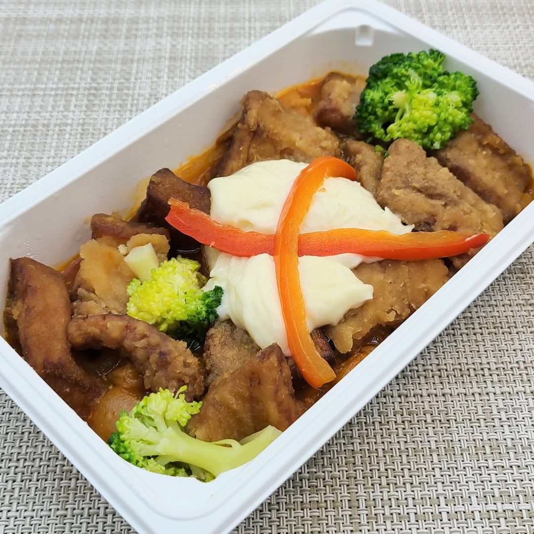 旬をすぐに 旬すぐ イカ竜田たちの卒業旅行 カポナータの上でハイチーズ を食べました こせたん宅配弁当