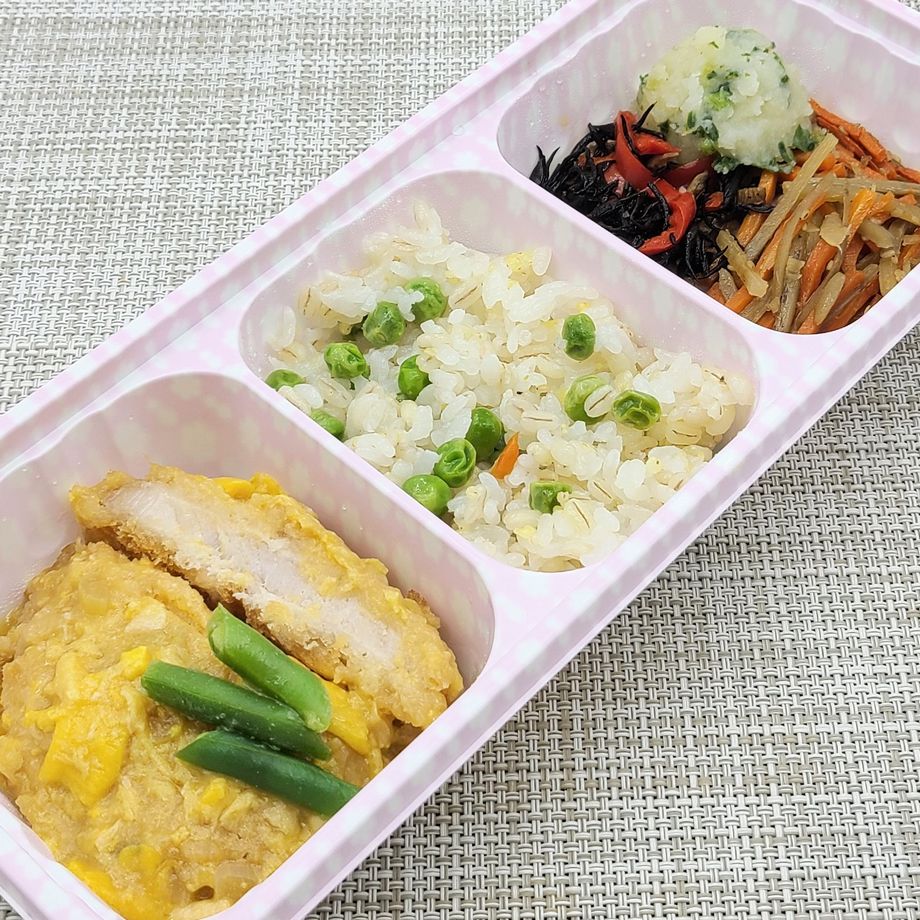 ニチレイ ウーディッシュ カツ煮風 を食べました こせたん宅配弁当